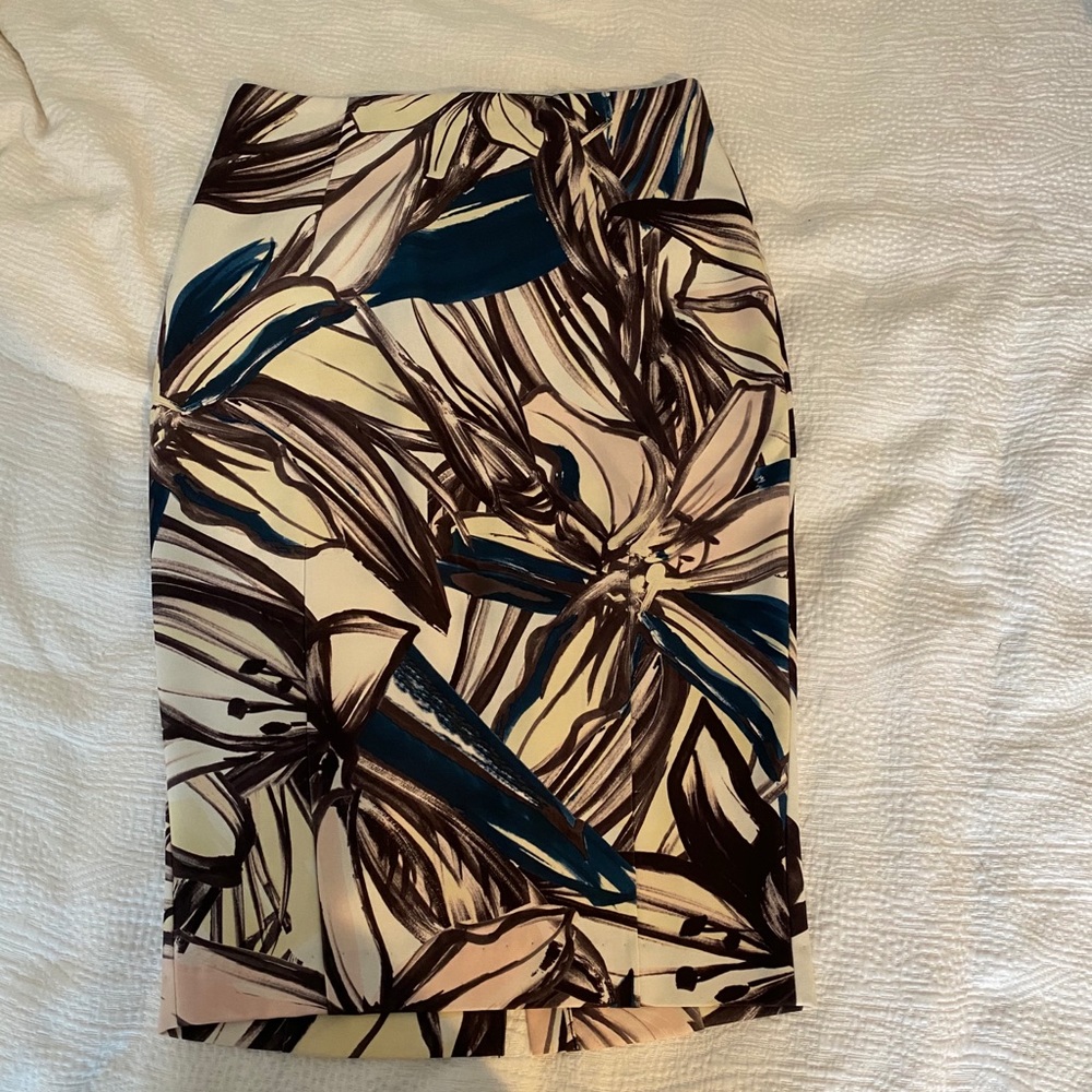 Floral midi skirt size 6